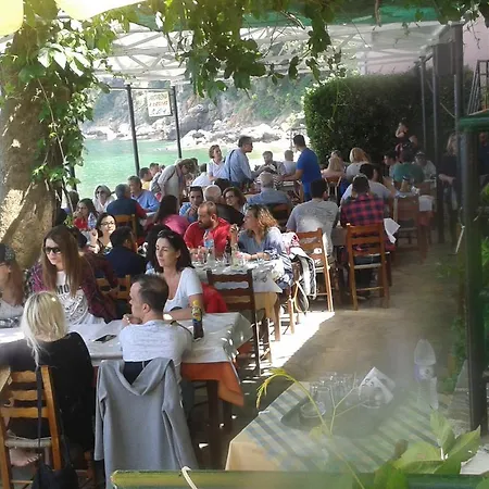 Casa de hóspedes Nissaki 3*